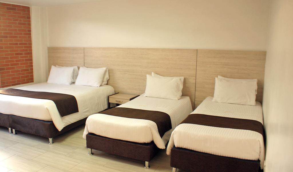 Hotel Bestmark Platino En Chapinero Bogotá Exteriör bild