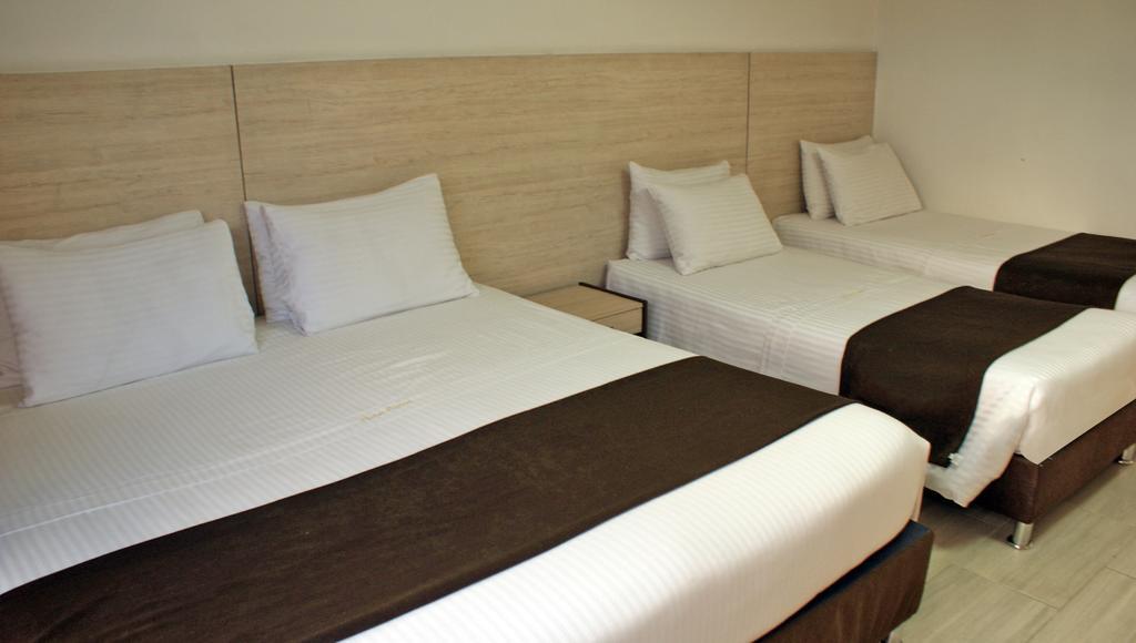 Hotel Bestmark Platino En Chapinero Bogotá Exteriör bild