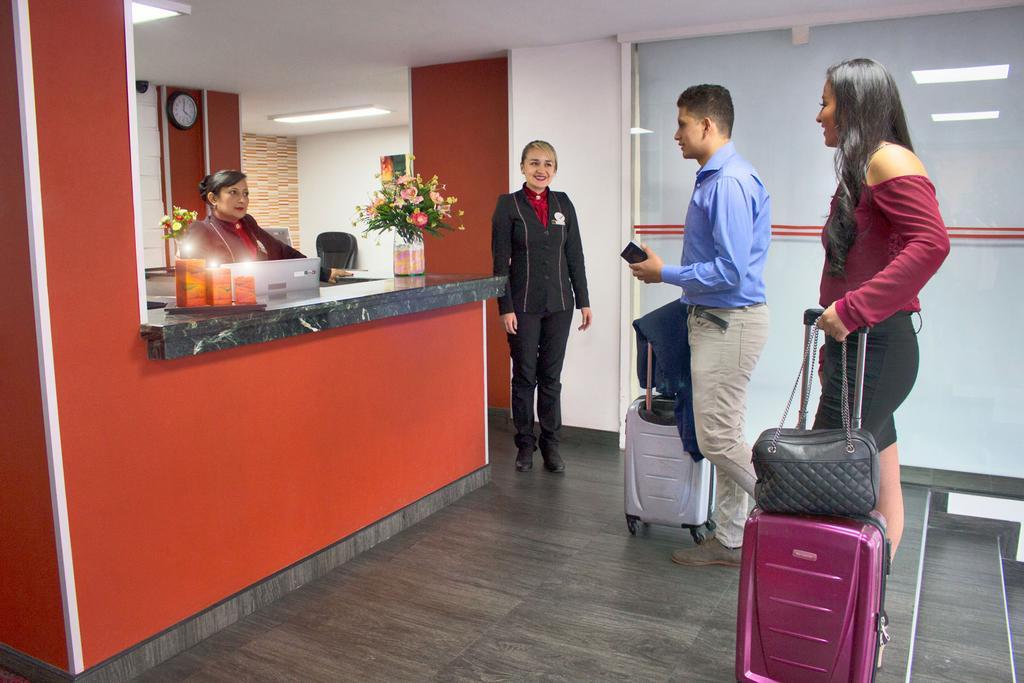 Hotel Bestmark Platino En Chapinero Bogotá Exteriör bild