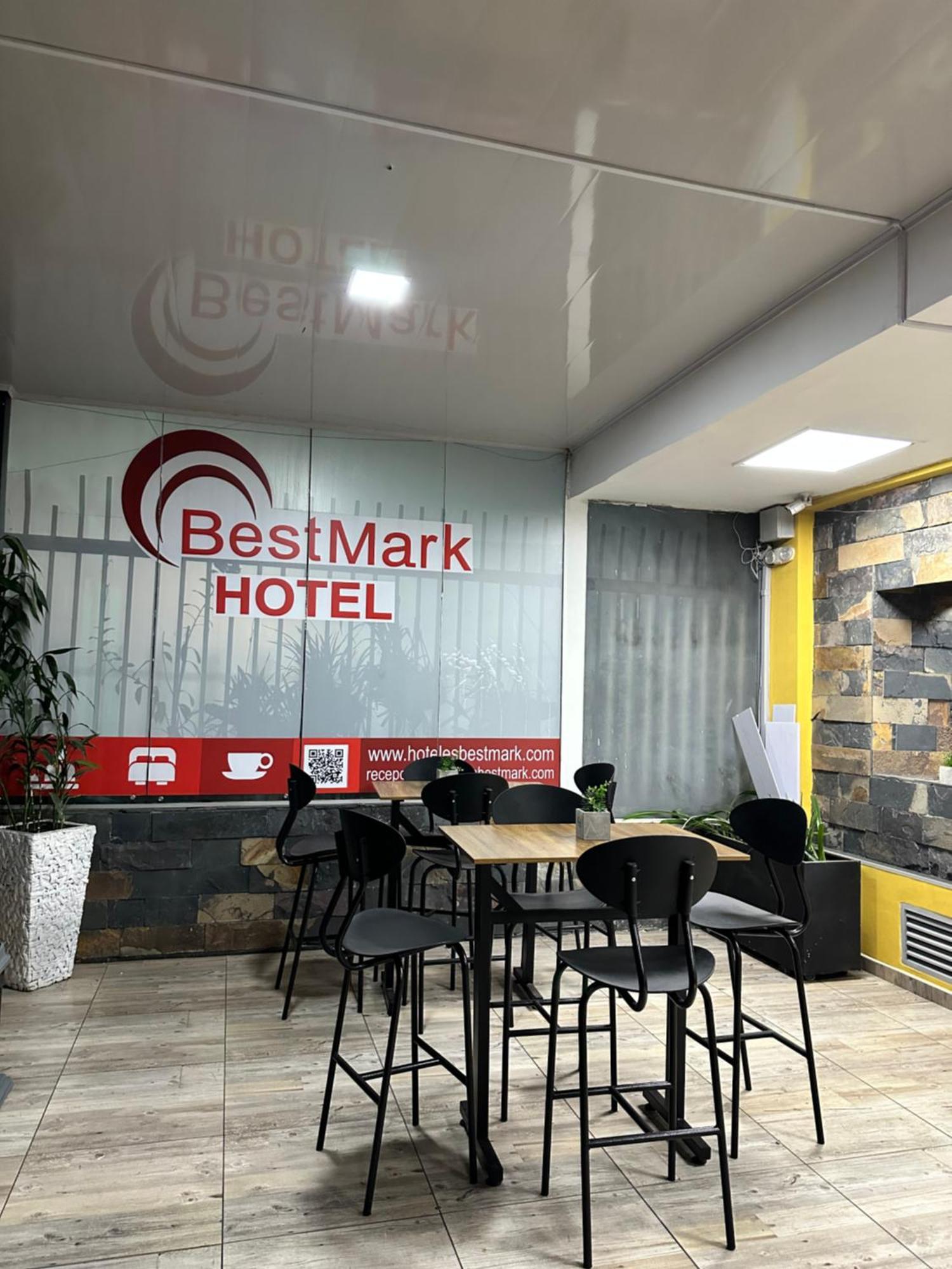 Hotel Bestmark Platino En Chapinero Bogotá Exteriör bild