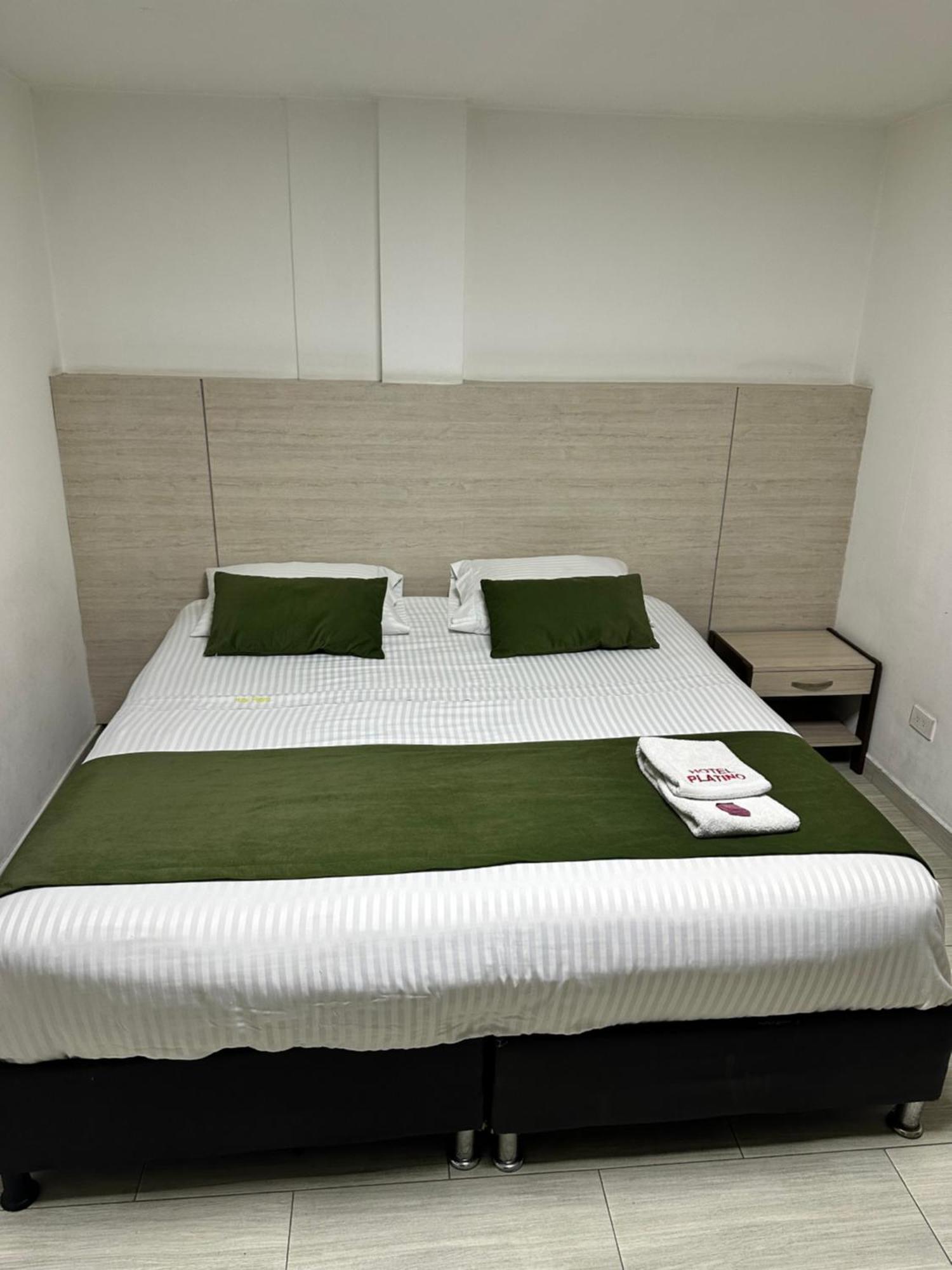 Hotel Bestmark Platino En Chapinero Bogotá Exteriör bild