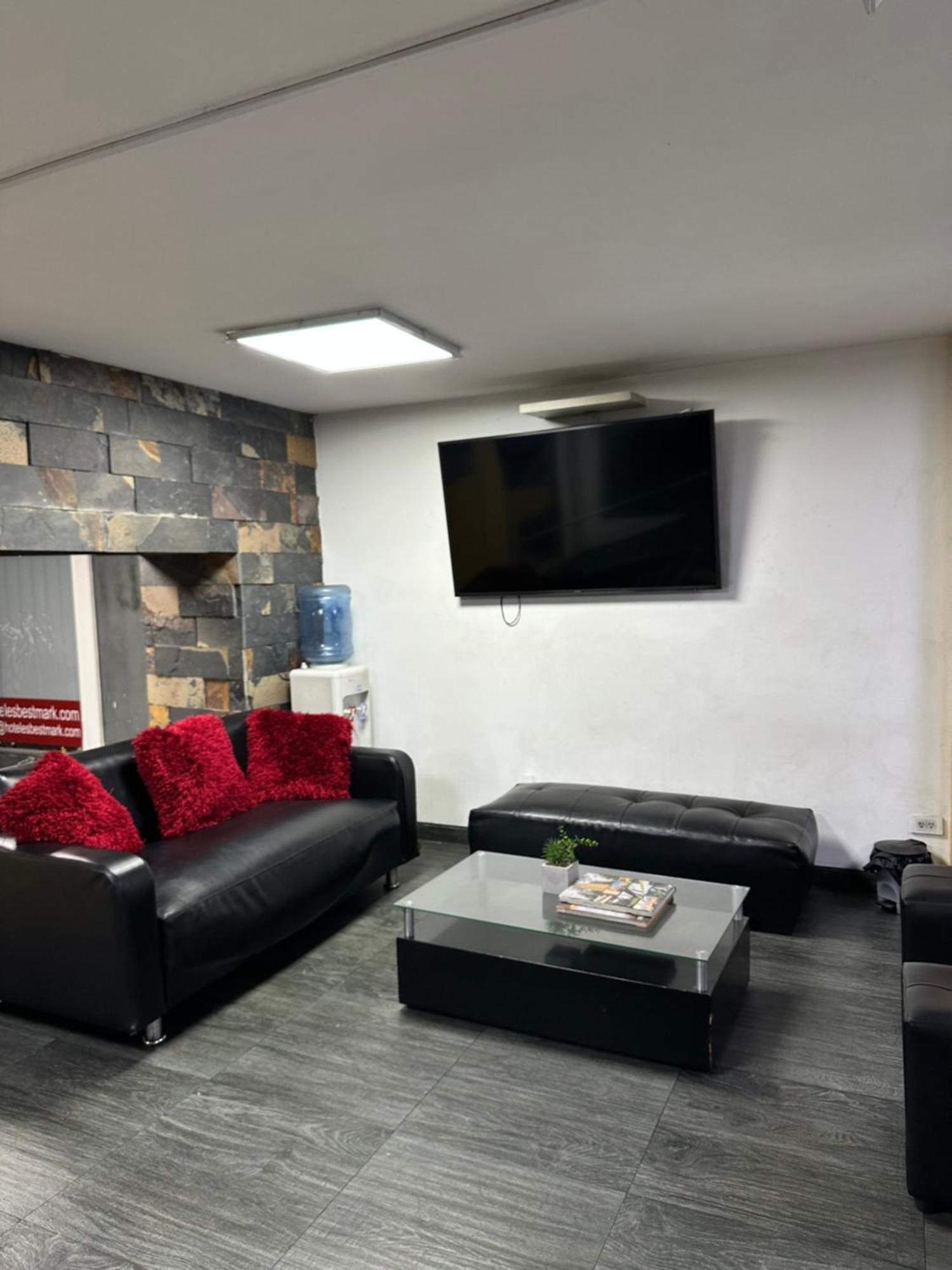 Hotel Bestmark Platino En Chapinero Bogotá Exteriör bild